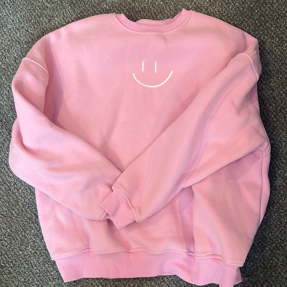 Sunkissed Coconut sweatshirt worn once. Size Medium